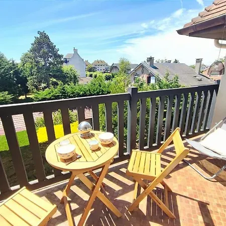 Le Balneo Duplex Avec Balcon - Riva Bella Apartment Ouistreham
